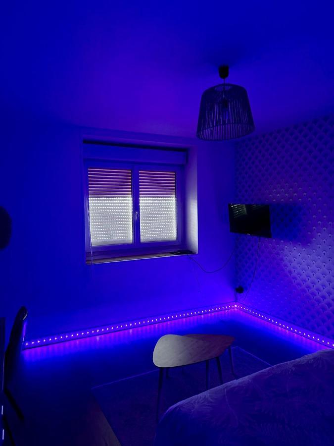 Апартаменты Le Madeleine - Cosy & Renove - Face Tram Орлеан Экстерьер фото